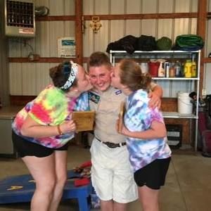 Meet your Posher, Elizabeth